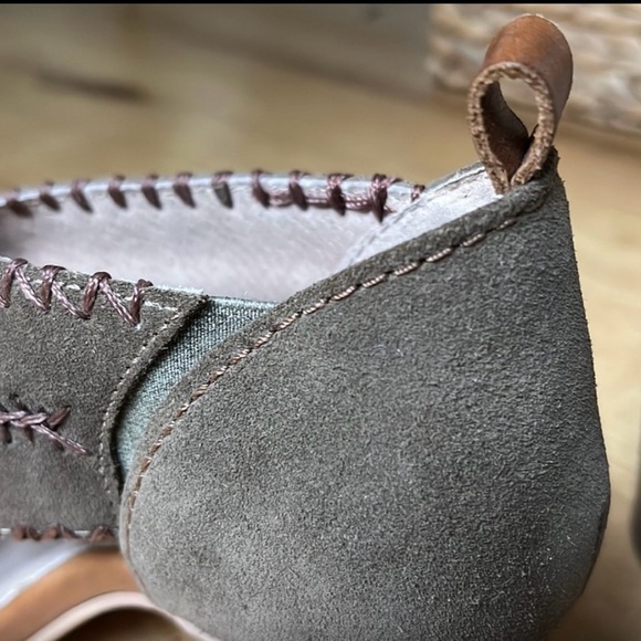 Seychelles Whipstitch Party Up Heals in Olive Suede - Picture 6 of 9